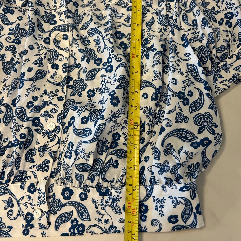 FAVORITE DAUGHTER Blue floral silky crop blouse - Picture 8 of 8